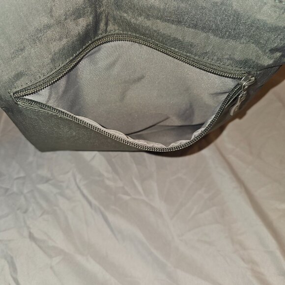 Baggallini Crossbody, Gray - Picture 6 of 12